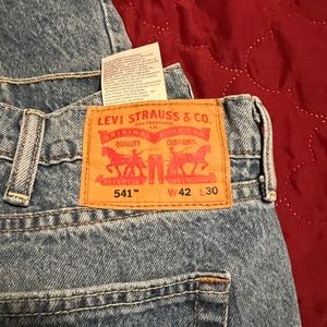 Levi’s Distressed Men’s Jeans